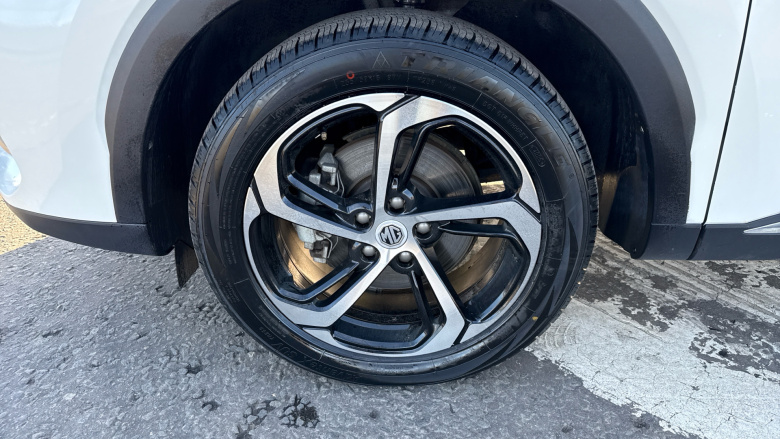 MG HS 1.5 T-GDI PHEV SE 5dr Auto Hatchback